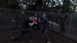 G1MP (the referee) vs SASQUATCH | SPARRING IN THE NEW CAGE.