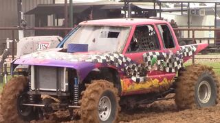 POWERFUL MUD TRUCKS RACING THAT WILL IMPRESS YOU