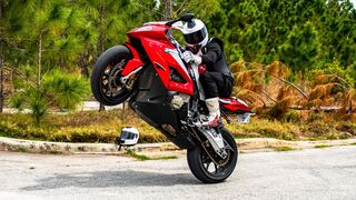 Art of the Wheelie: Best Photographer in the World!